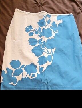 New York & Company Blue and White Floral Pencil Skirt